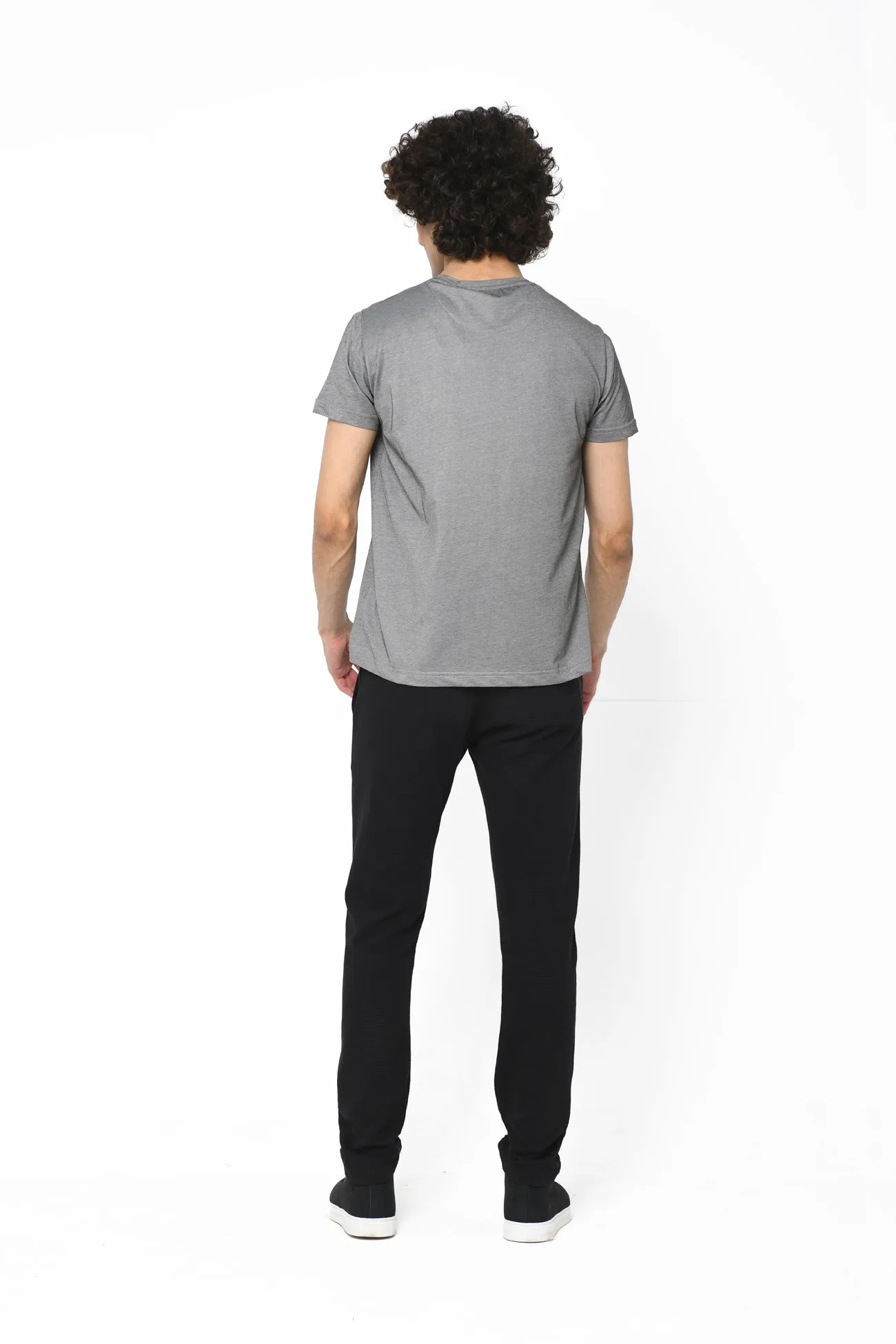 BASIC SLIM FIT T-SHIRT