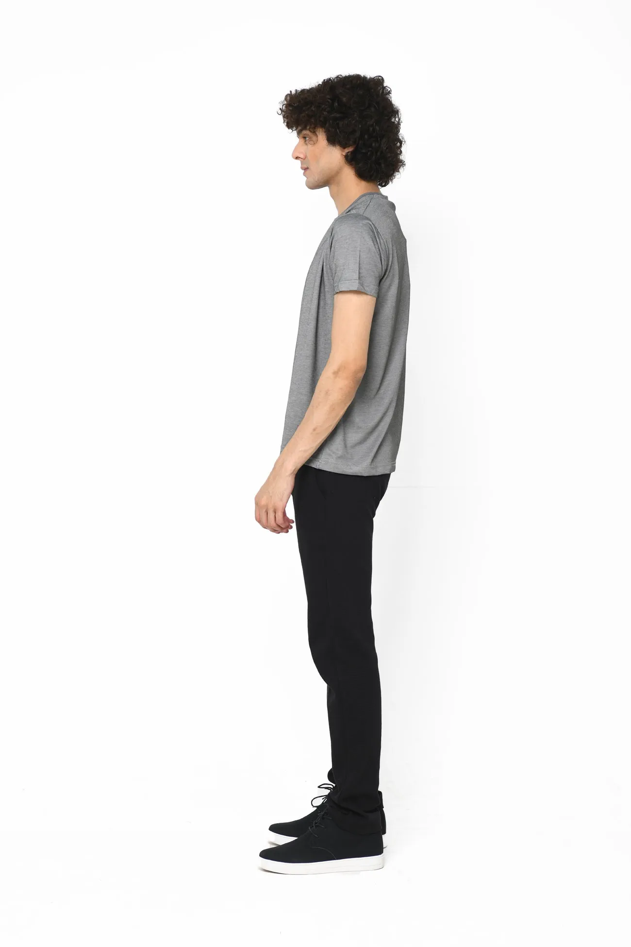 BASIC SLIM FIT T-SHIRT