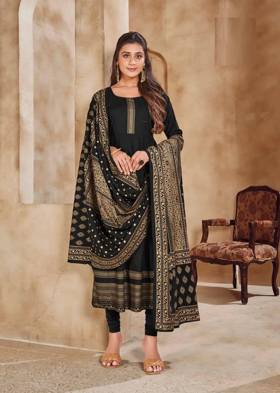 Delightful Black Slub Rayon Kurti With Printed Dupatta