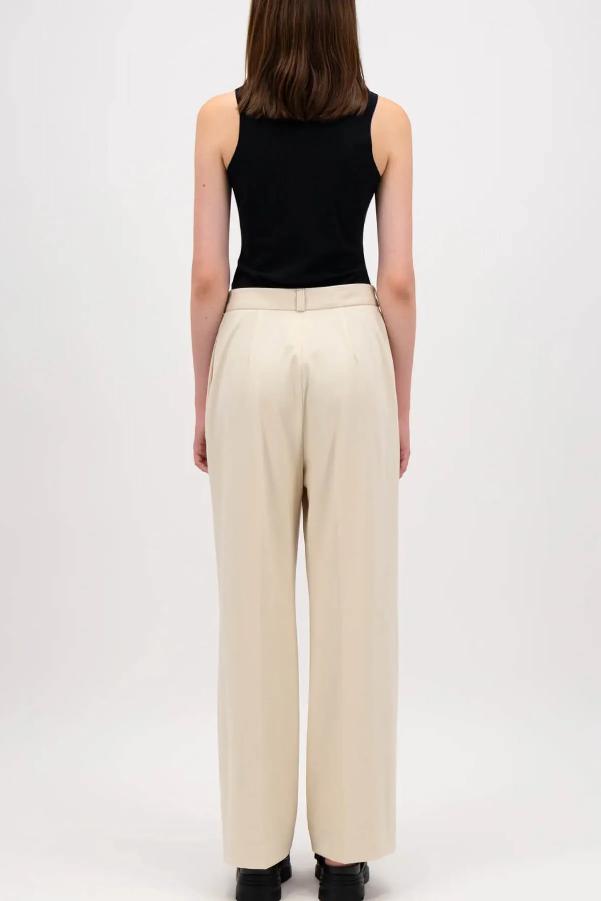 Harris Wharf Pleated Wide Leg Pant - Ivory