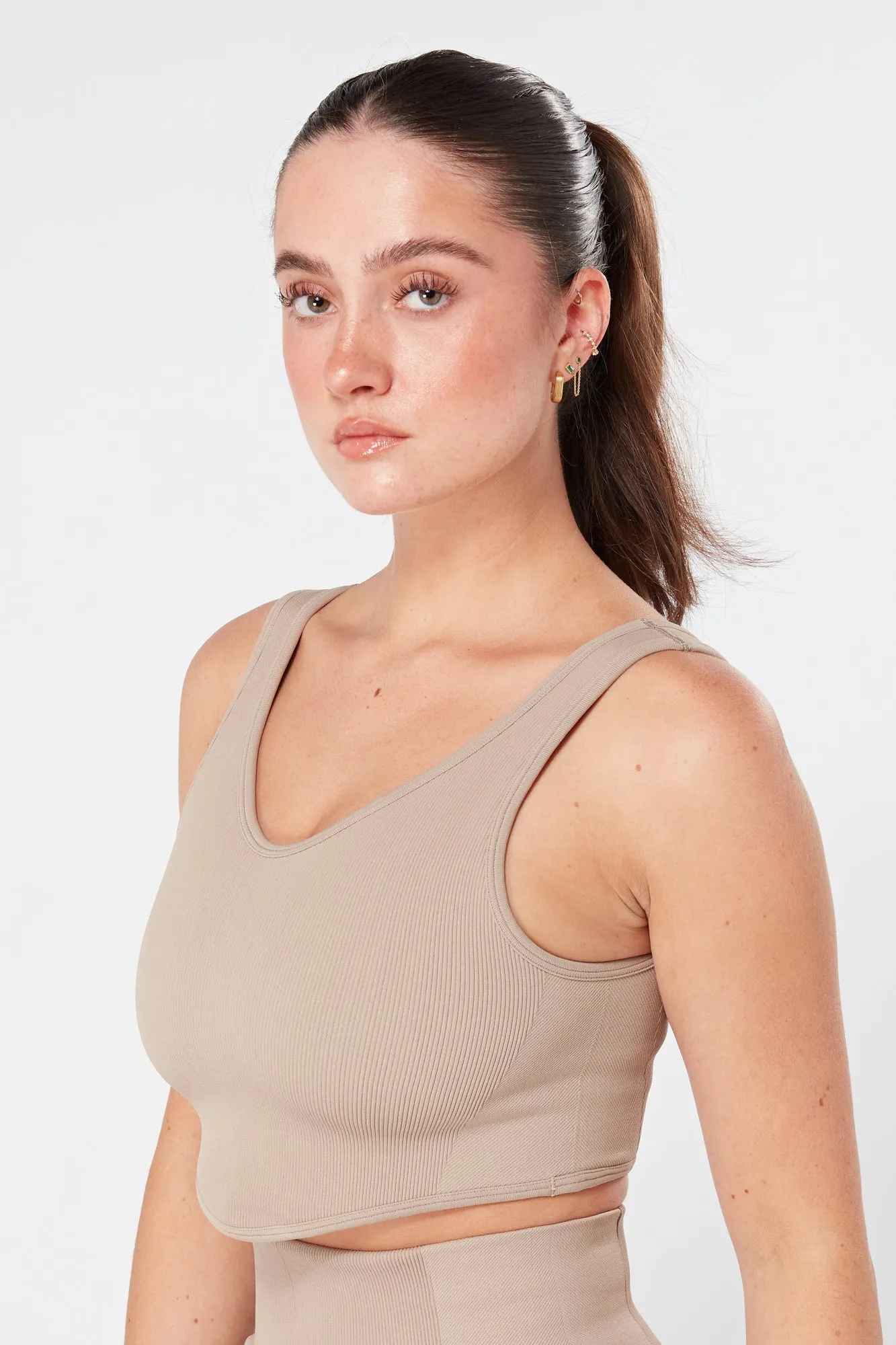 Twill Active Rib Dip Hem Sports Bra - MOCHA